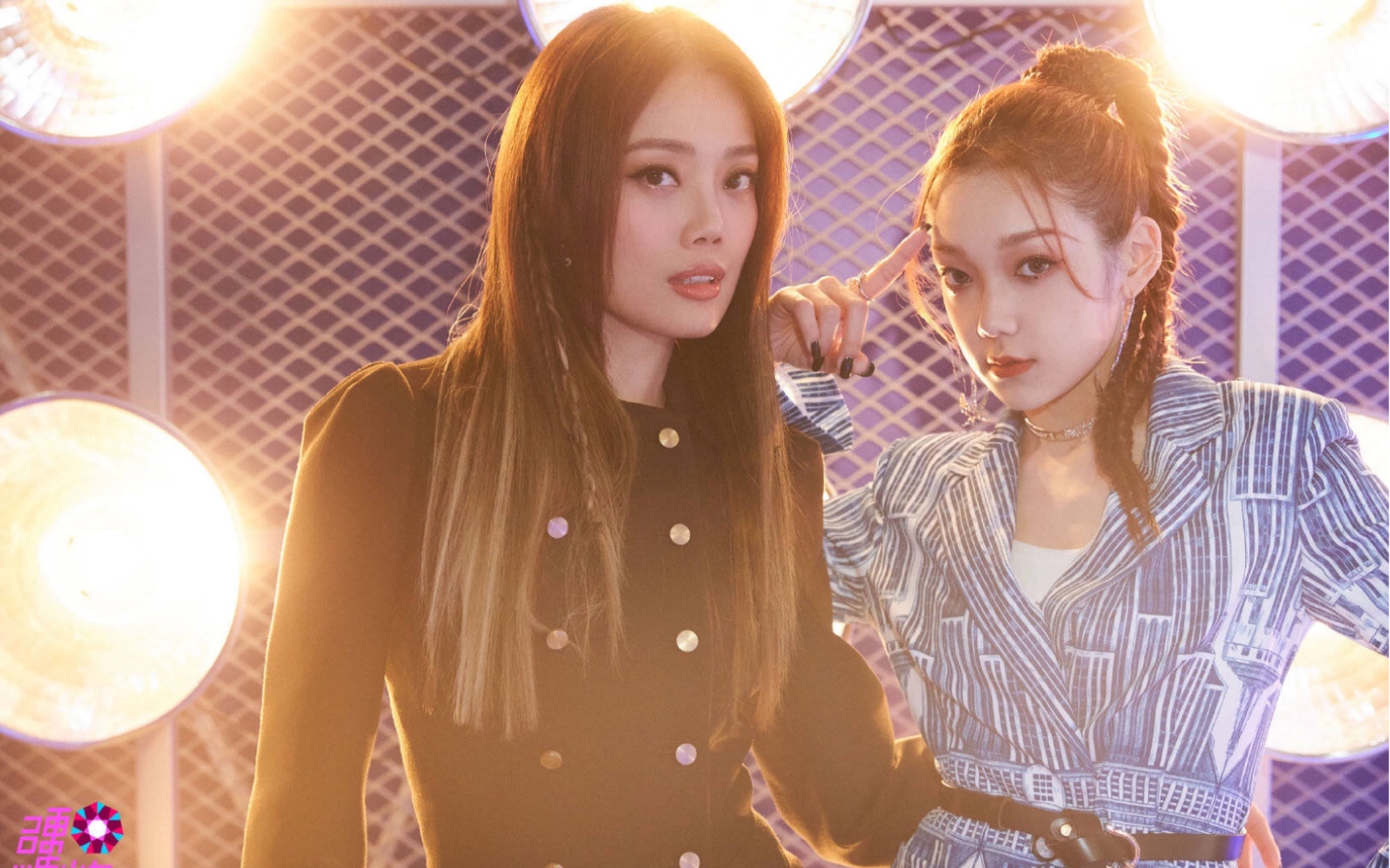 硬糖少女303希林娜依高&容祖儿《母系社会》我们的歌2之油管部分评论