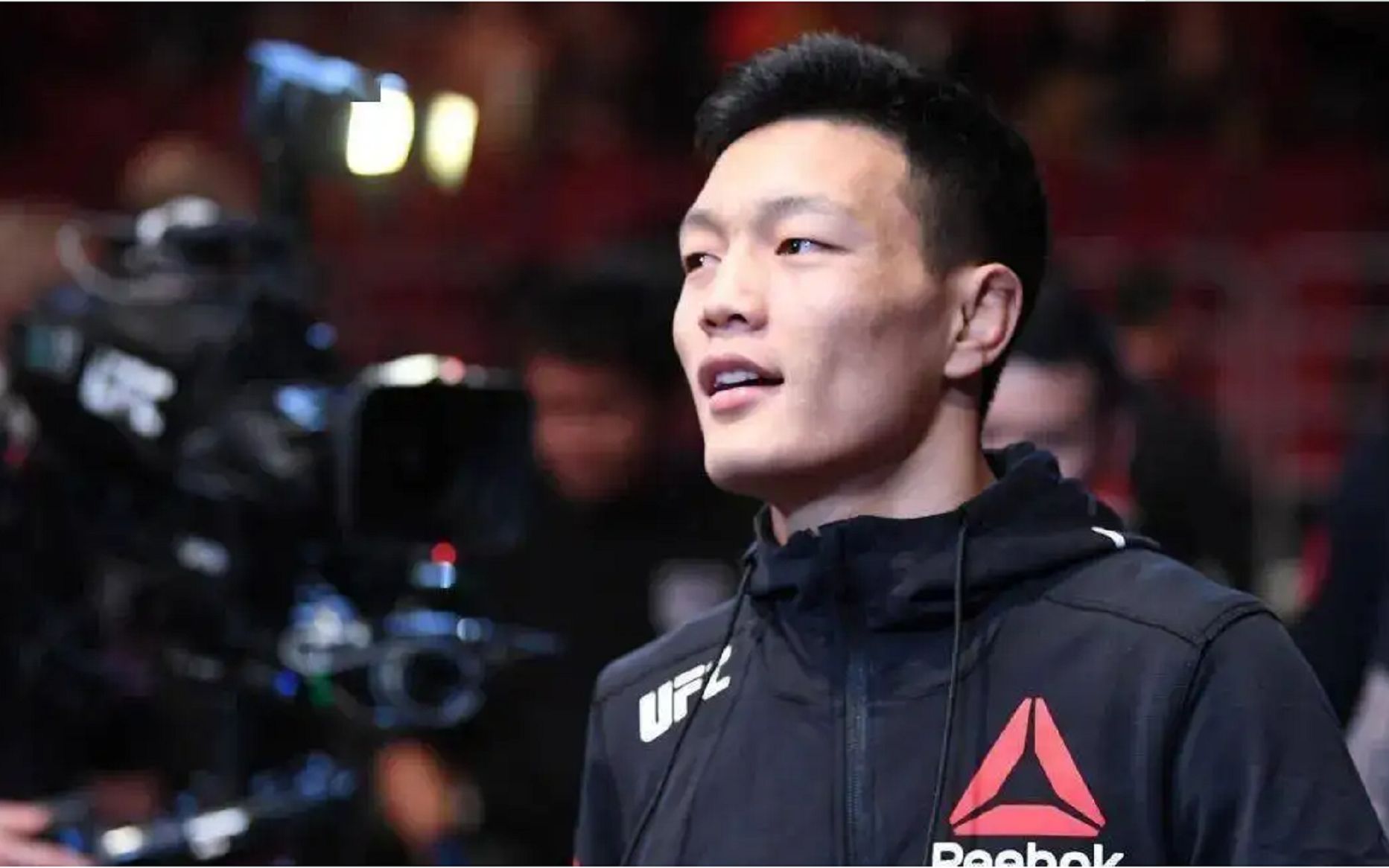 "藏族雄鹰"苏木达尔基ufc比赛出状况,对手竟药检不过关!