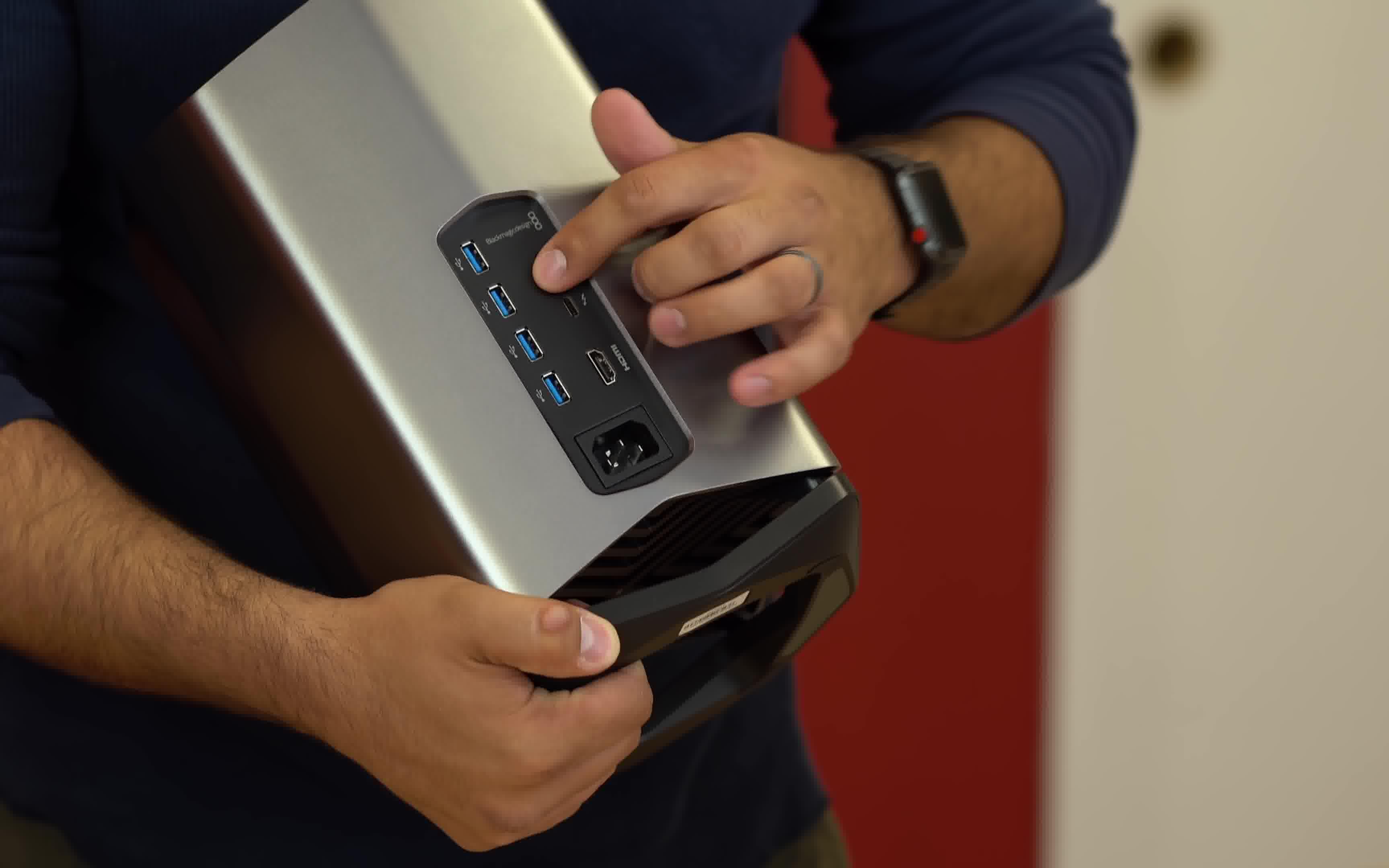 【appleinsider】blackmagic egpu 上手( 还有u0026 lg 5k)