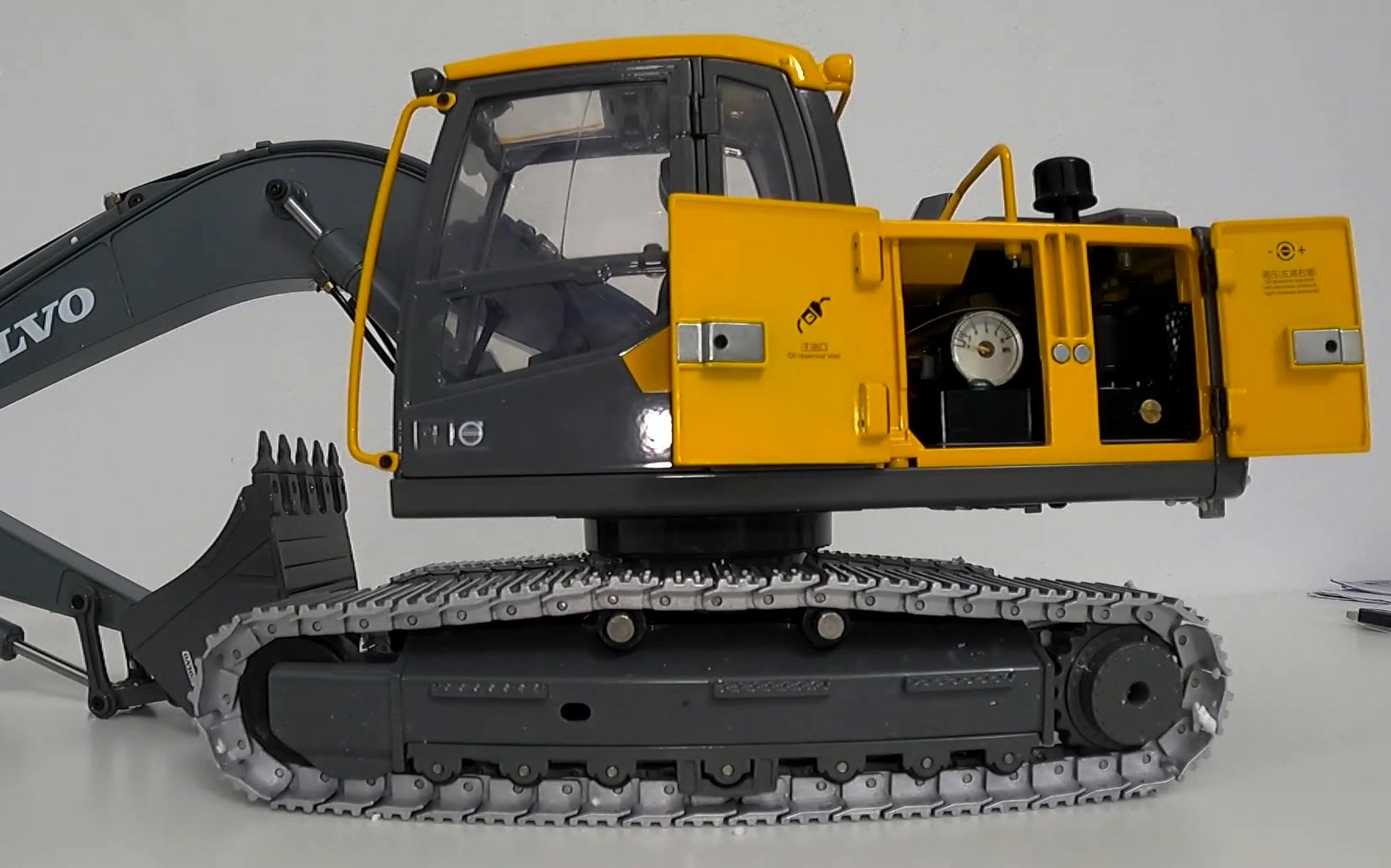 rc遥控双鹰沃尔沃ec160e挖掘机开箱