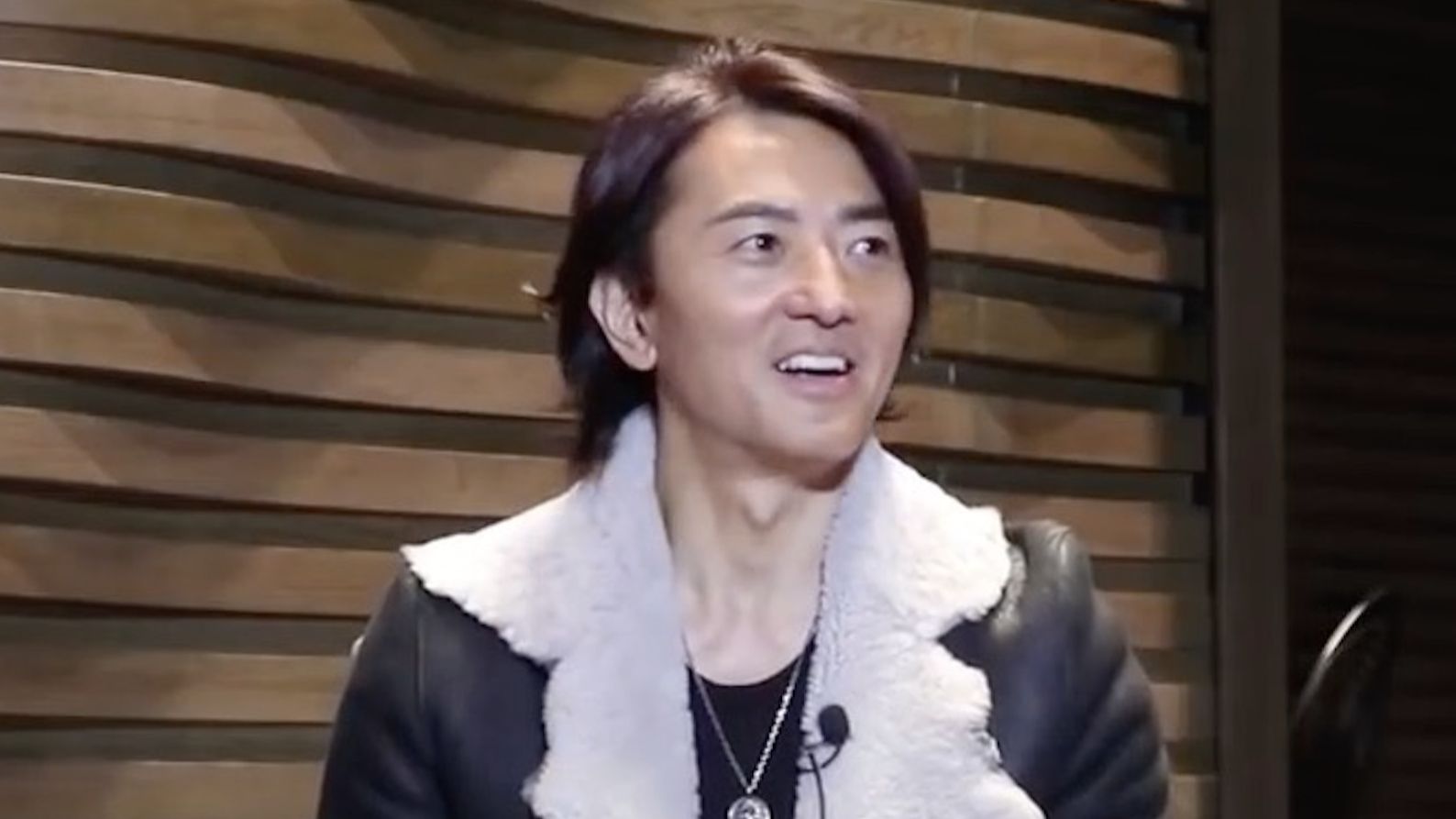 【郑伊健】51岁的伊面笑容仍旧温暖 好喜欢这个系列