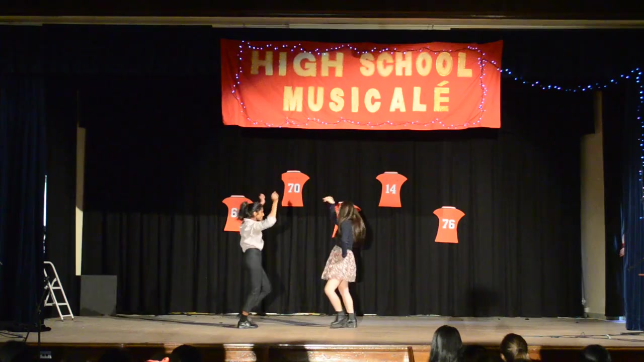 [图]HIGH SCHOOL MUSICALE - Bop To the Top