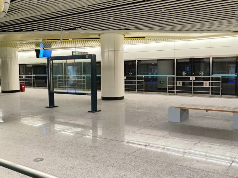 「全网首发」西安地铁14号线机场(t5)开关门测试及进出站拍摄