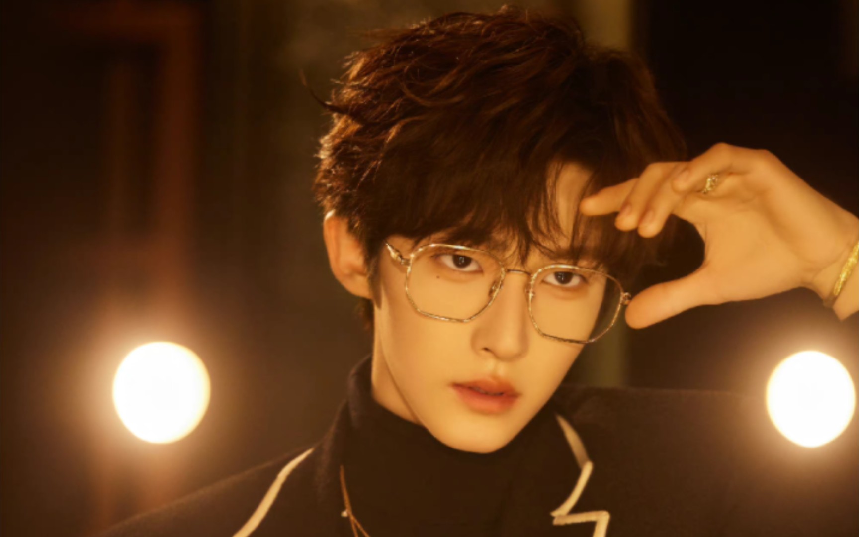 林墨突袭直播刘宇cut我第一次真正认识到原来小宇的脸真的小得离谱