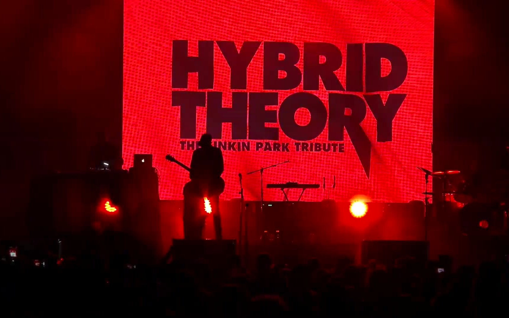 [图]HYBRID THEORY - NO MORE SORROW live @ Varosa Fest 2022 (LINKIN PARK TRIBUTE BAND