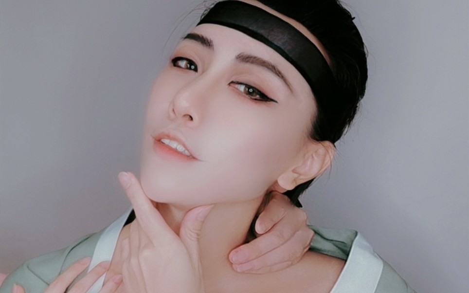 《野画集》尹胜浩仿妆