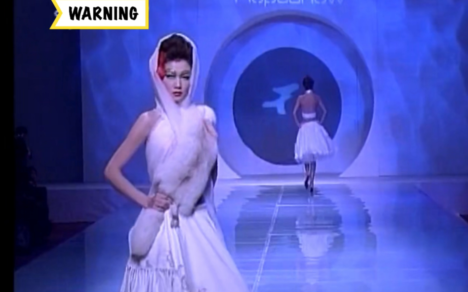 2002中国国际时装周——刘华系列