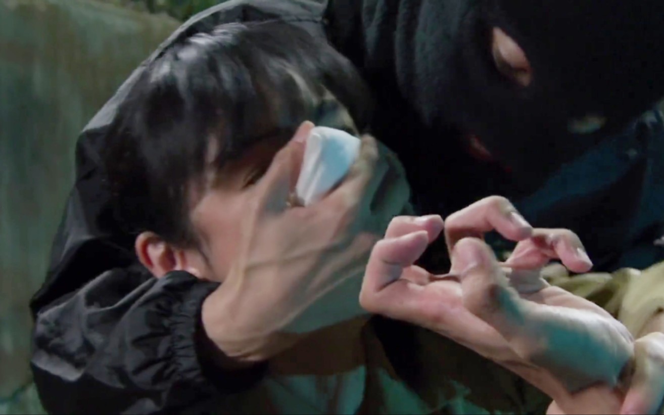 [日剧剪辑] 女警被捂晕绑架