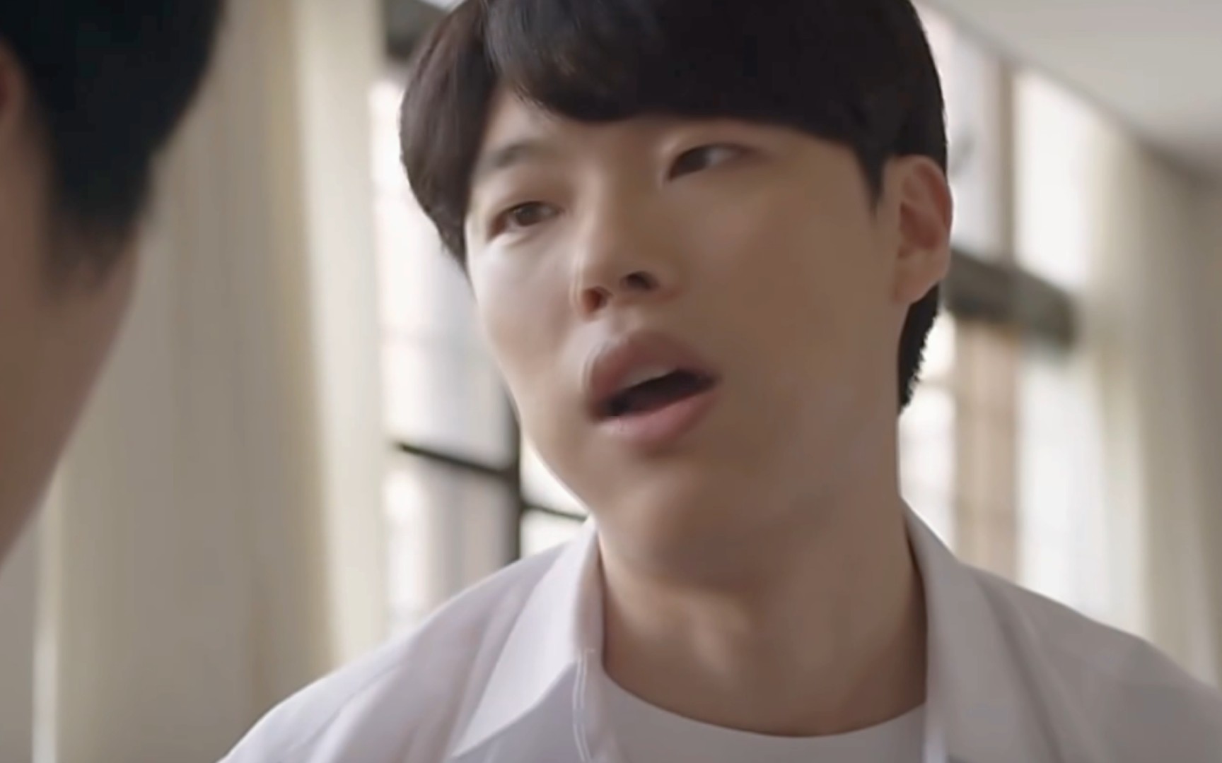 【请回答1988】狗焕你.(还蛮僵硬的)