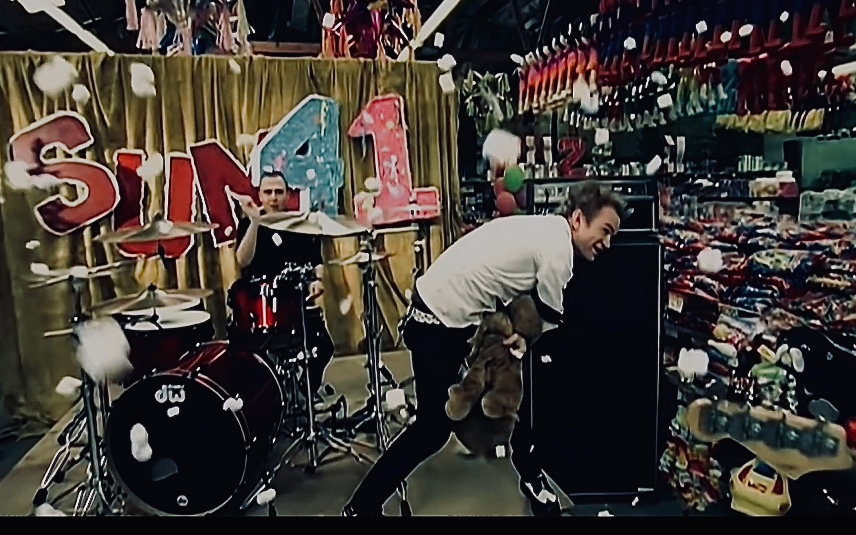 【1080p官方修复mv】walking disaster—sum41