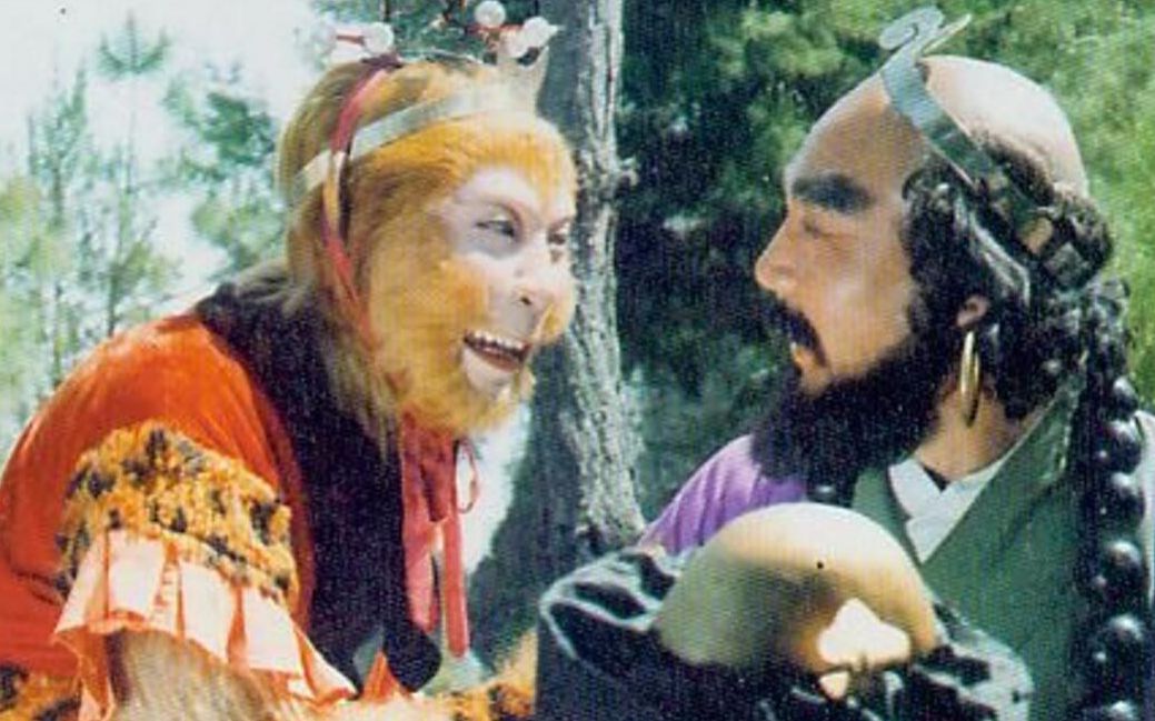 猪八戒喊孙悟空猴哥,为何沙僧却不这么叫,他到底在怕什么?