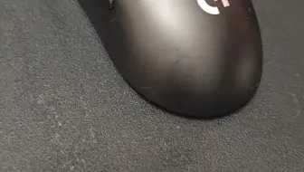 罗技gpw3就这品控。吱嘎吱嘎