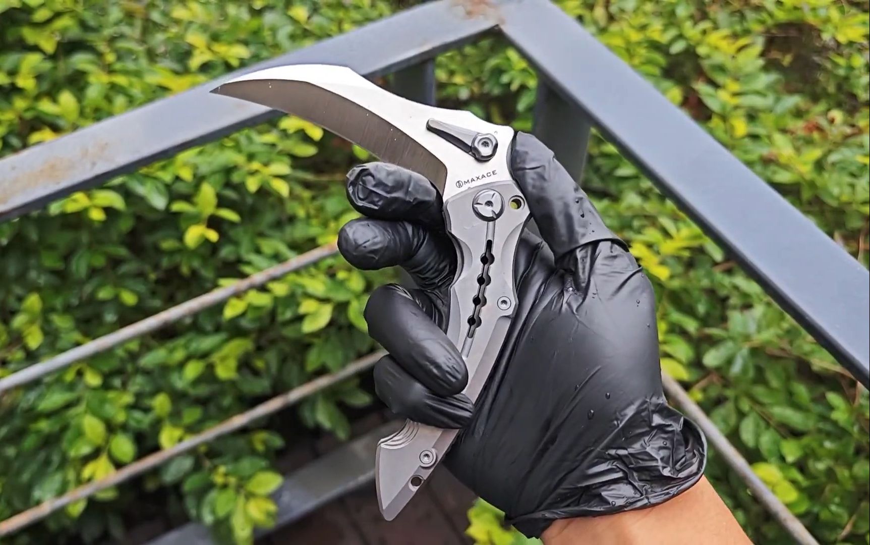 「maxace-海拉」战术和农具的碰撞?气质邪恶的折叠手镰