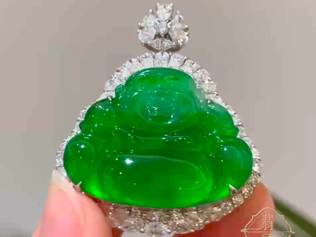近距离欣赏一波满绿翡翠佛公的"魅力"75