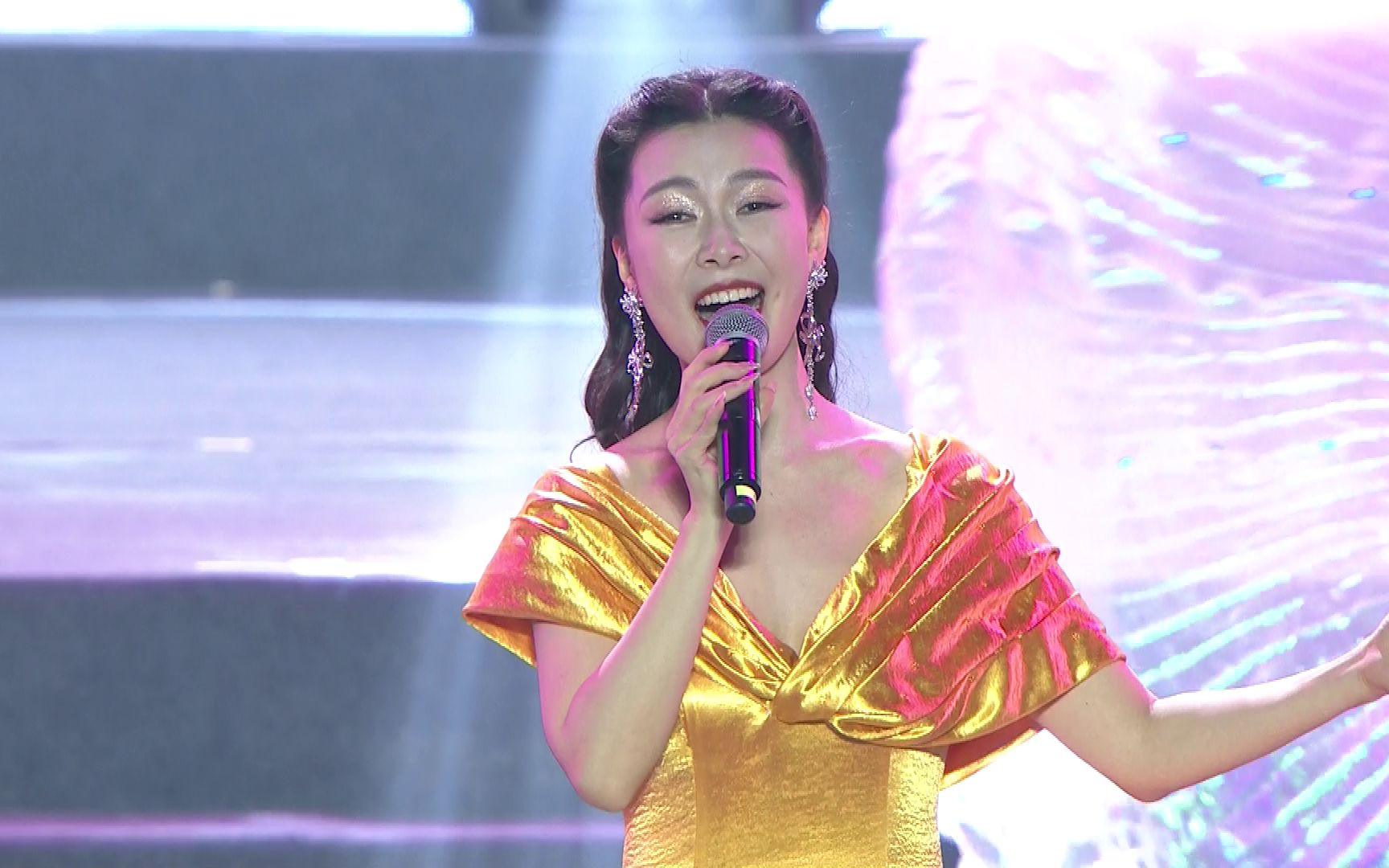 【feed】常思思 - 春天的芭蕾 (20230612 第二十三届中国盱眙国际龙虾