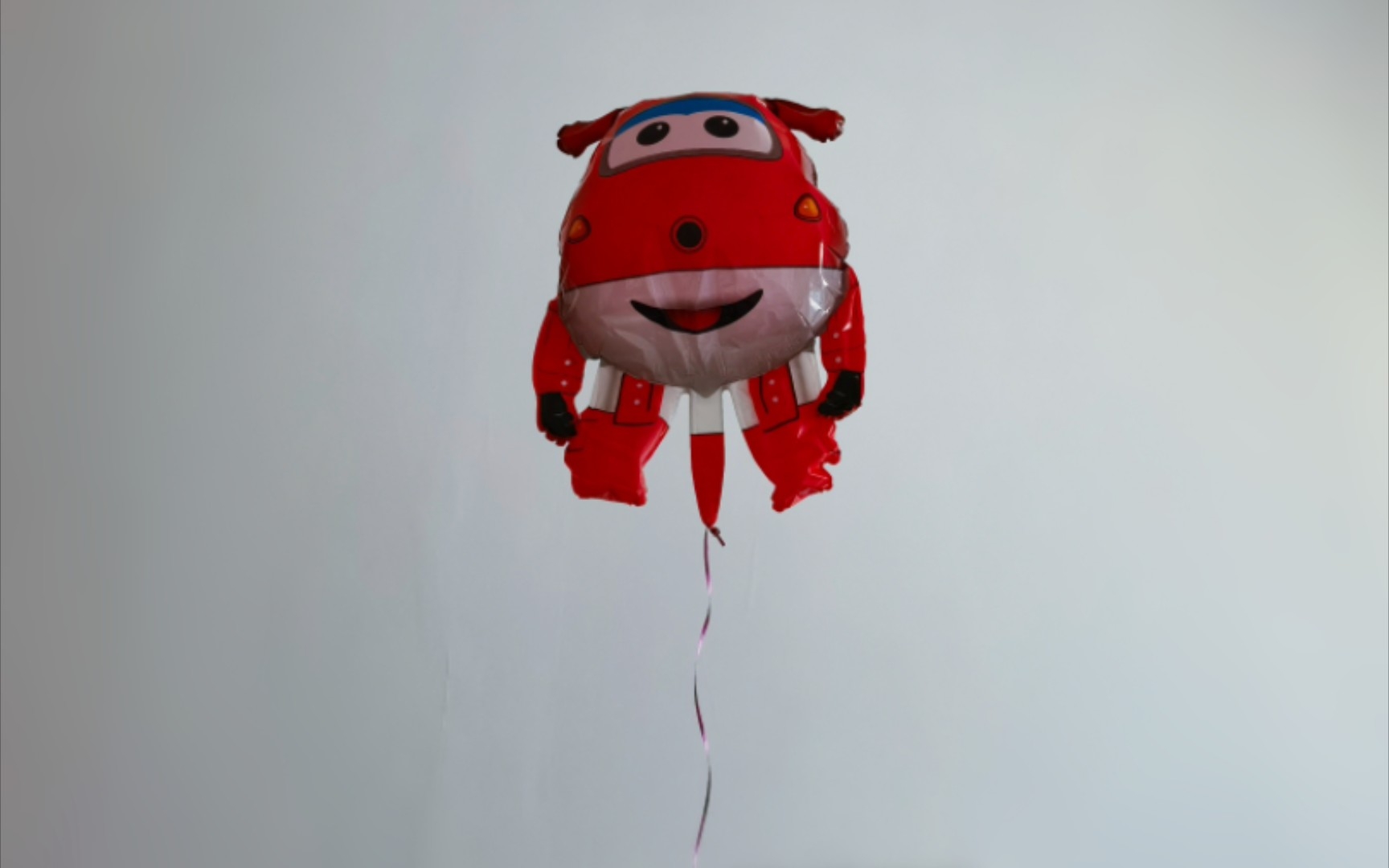 气球漏气后离家出走了