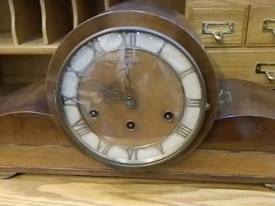 维修德国老座钟停摆报时乱 北京座钟维修