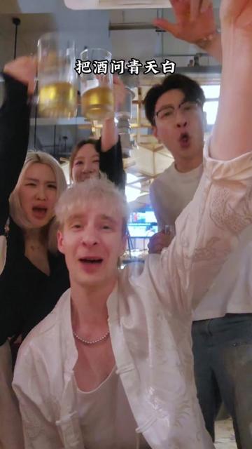 终于回到深圳跟@mryang杨家成97 一起玩音乐.