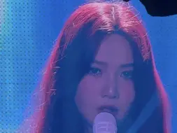 Video herunterladen: 【4K】朴秀荣的绝对舒适区— Red Velvet红贝贝十周年首尔fancon Joy solo开场＋Underwater