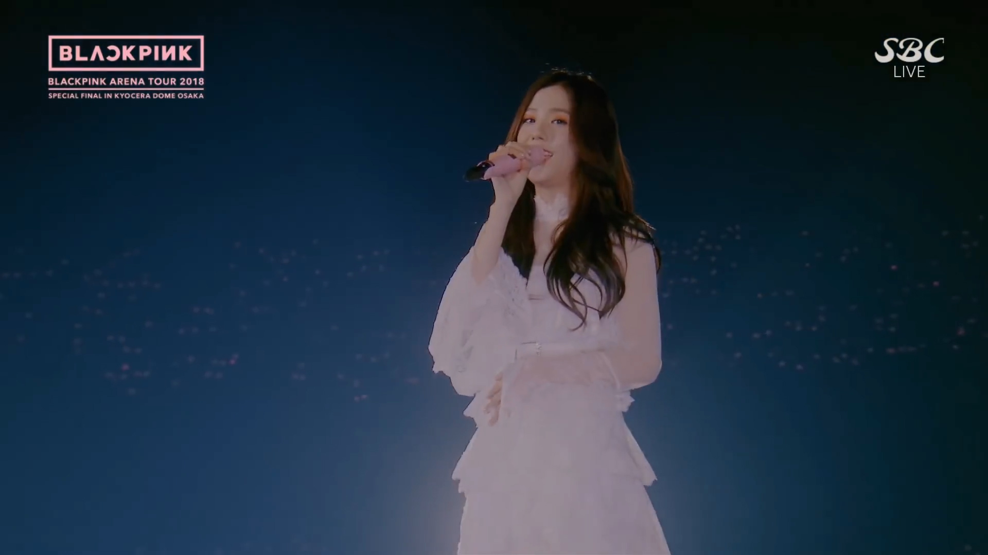 [图]【经典舞台回顾】BLACKPINK JISOO《雪之花》演唱会LIVE