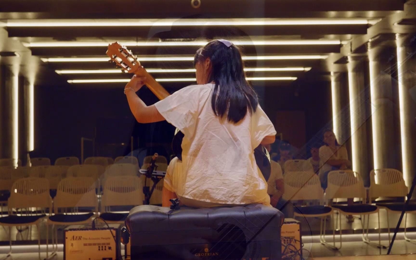 叶子瑜 古典吉他独奏《虹彩妹妹》贵阳凌云吉他