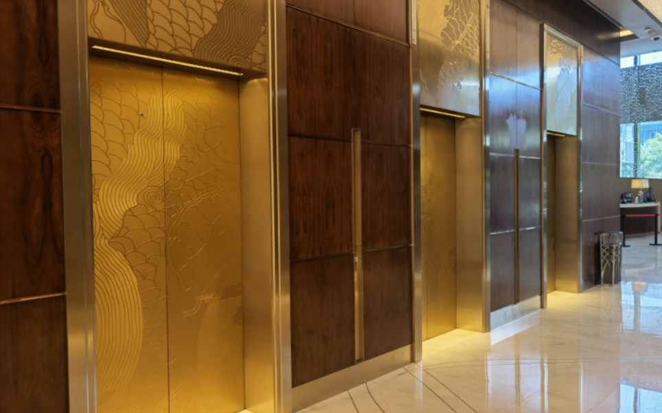 (上升速度极快)电梯观察 12:上海静安香格里拉大酒店的三菱电梯_哔哩