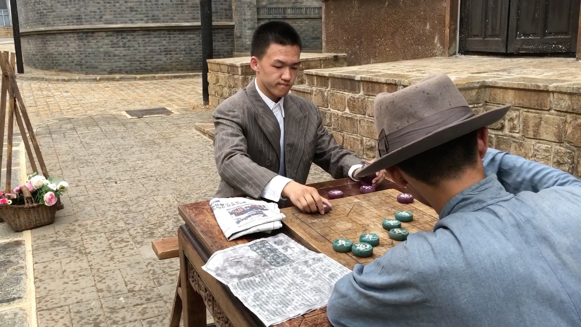 高中生教你如何做一个合格的地下情报人员(含详细街头送信 送命教程