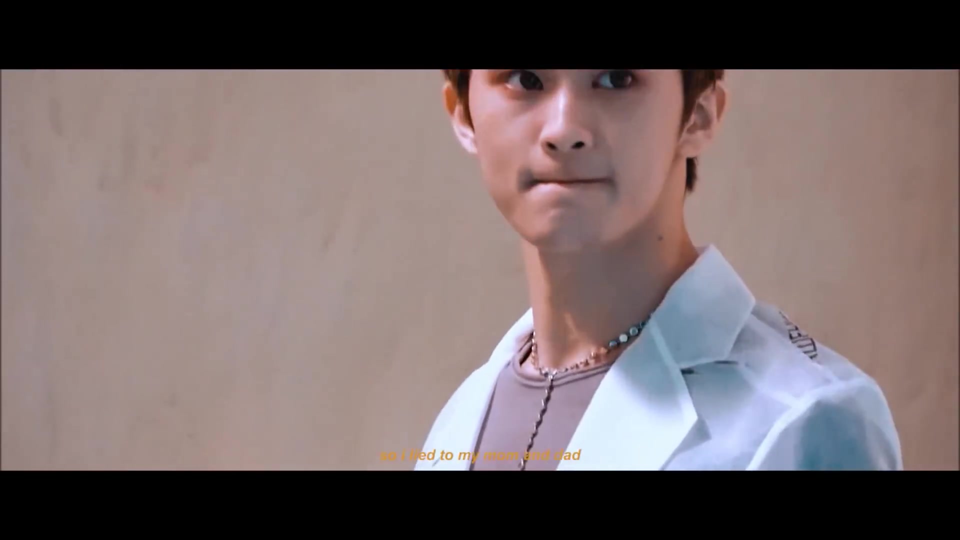 nct李马克罗渽民strawberriescigarettesmarkm