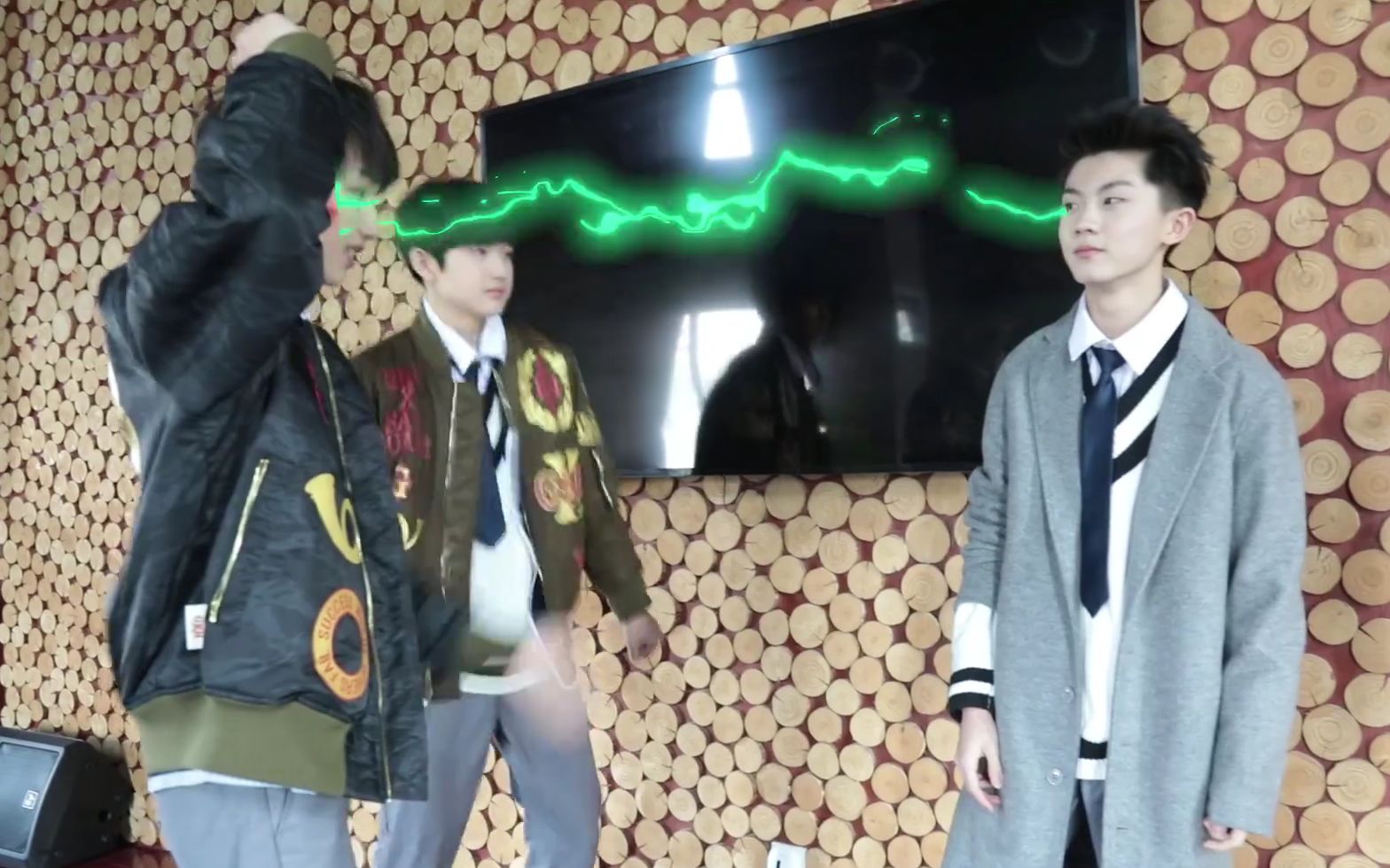 马嘉祺丁程鑫宋文嘉念念片场花絮