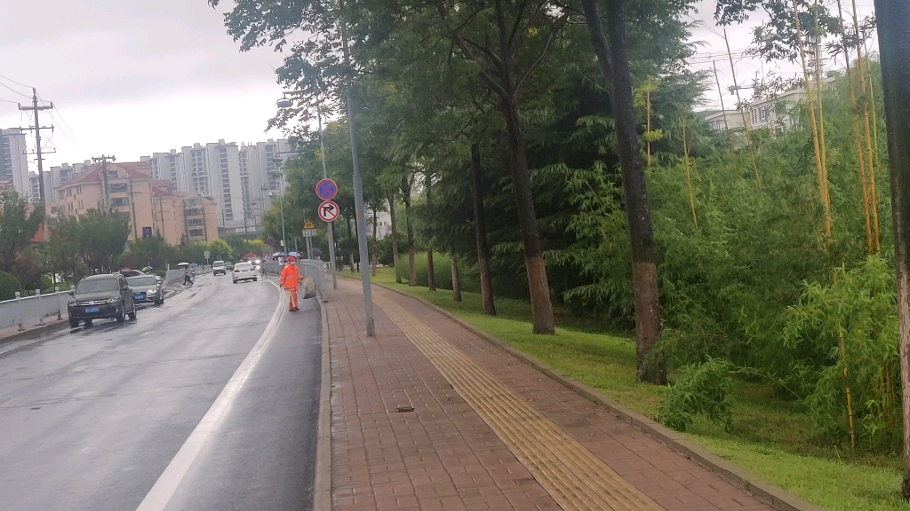 [图]秋风秋雨愁煞人