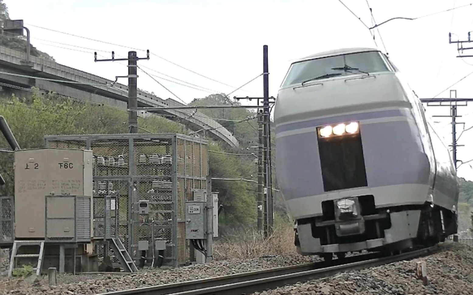 【日本铁道】中央线最后的飞驰!e351系废车回送