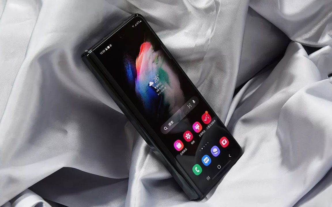 完善的折叠屏体验!三星galaxy z fold3手机