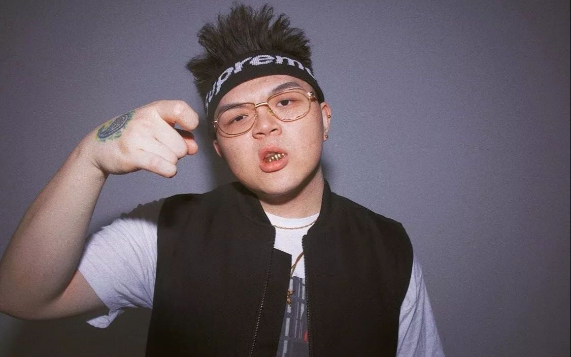 艾福杰尼《酒精》"只希望酒精能让你从心,认识一切看透这世间人情"