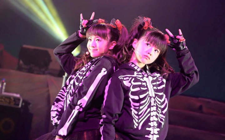 【BABYMETAL】水野由结YUI&菊地最爱MOA的各种蠢萌瞬间哔哩哔哩bilibili