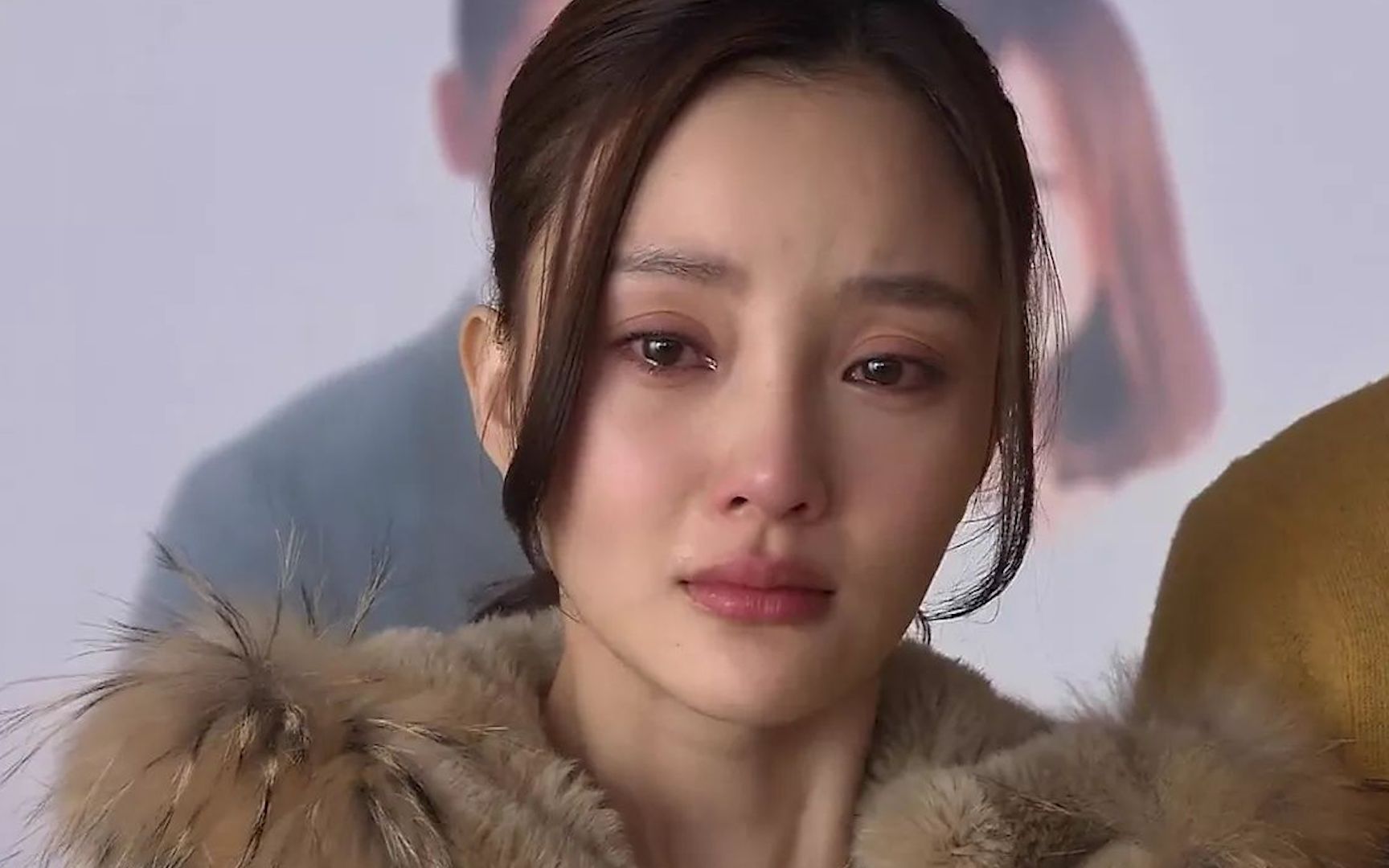 李小璐突然宣布好消息,新身份公布后,网友:还是回家带孩子吧_哔哩哔哩