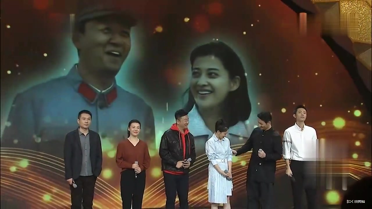 《父母爱情》 主创 同台演唱 《光阴的故事》