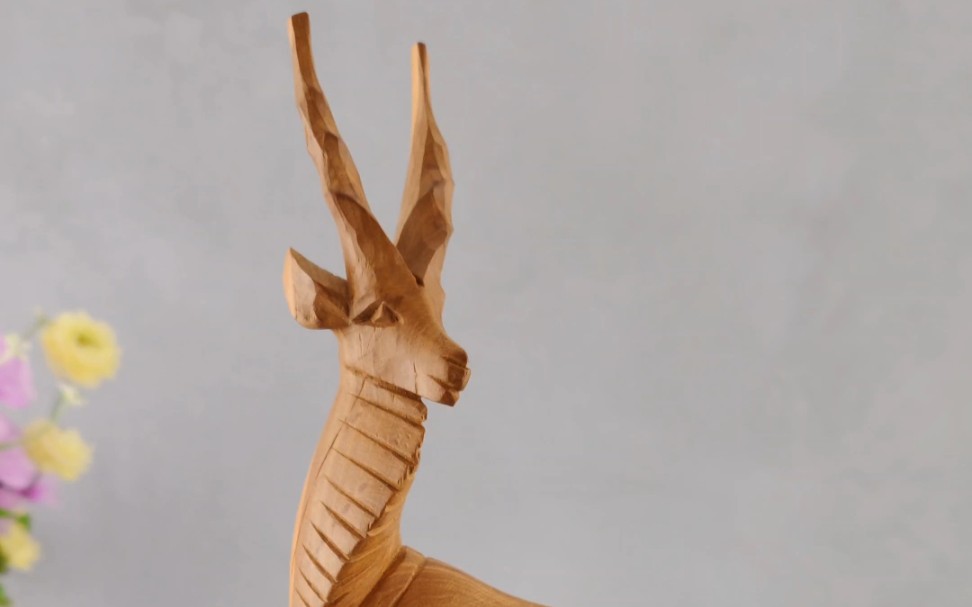 个人艺术家手工雕刻实木羚羊中古木雕装饰摆件