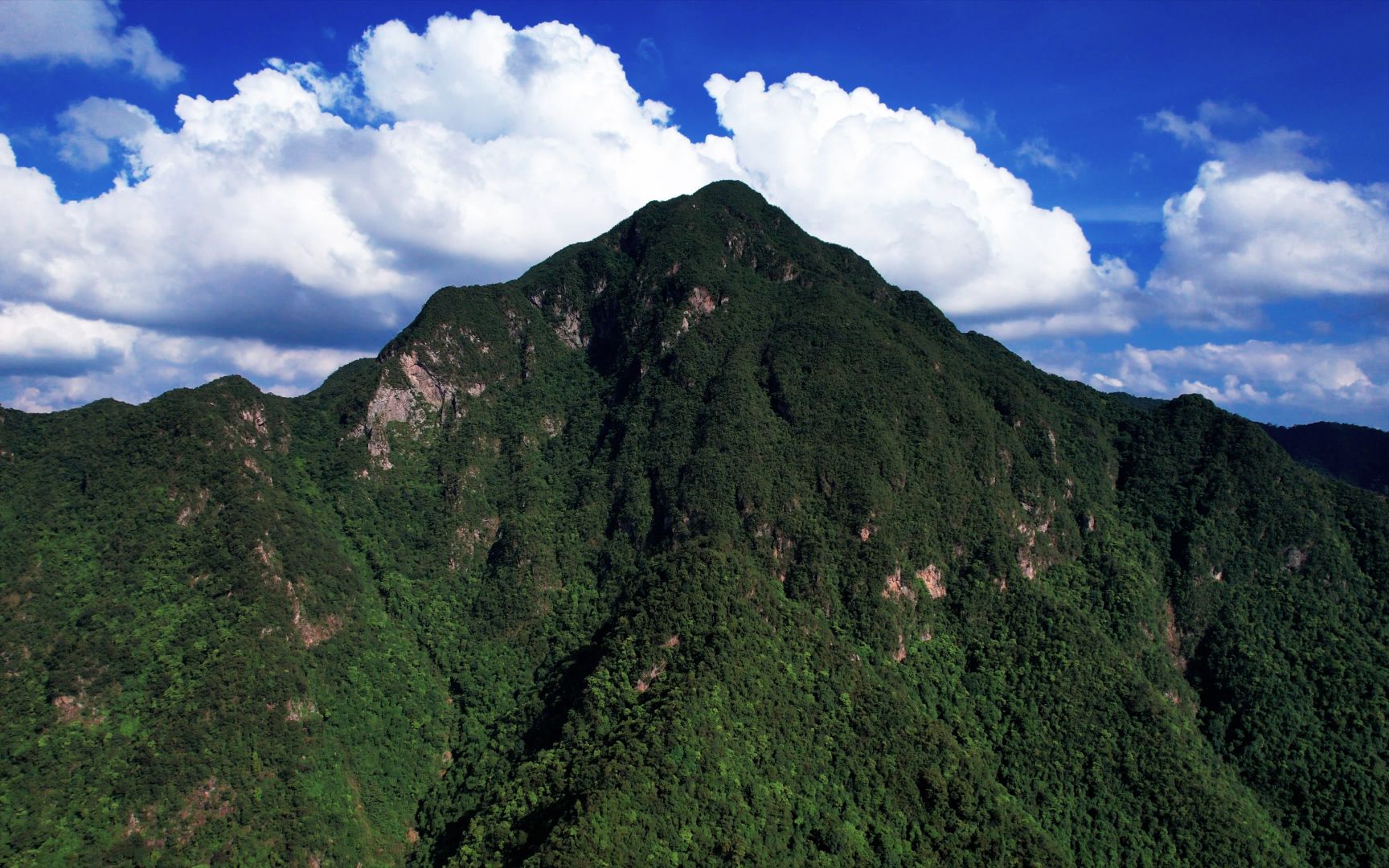 肇庆鼎湖山最高峰老鼎的背面,有多少人见过?