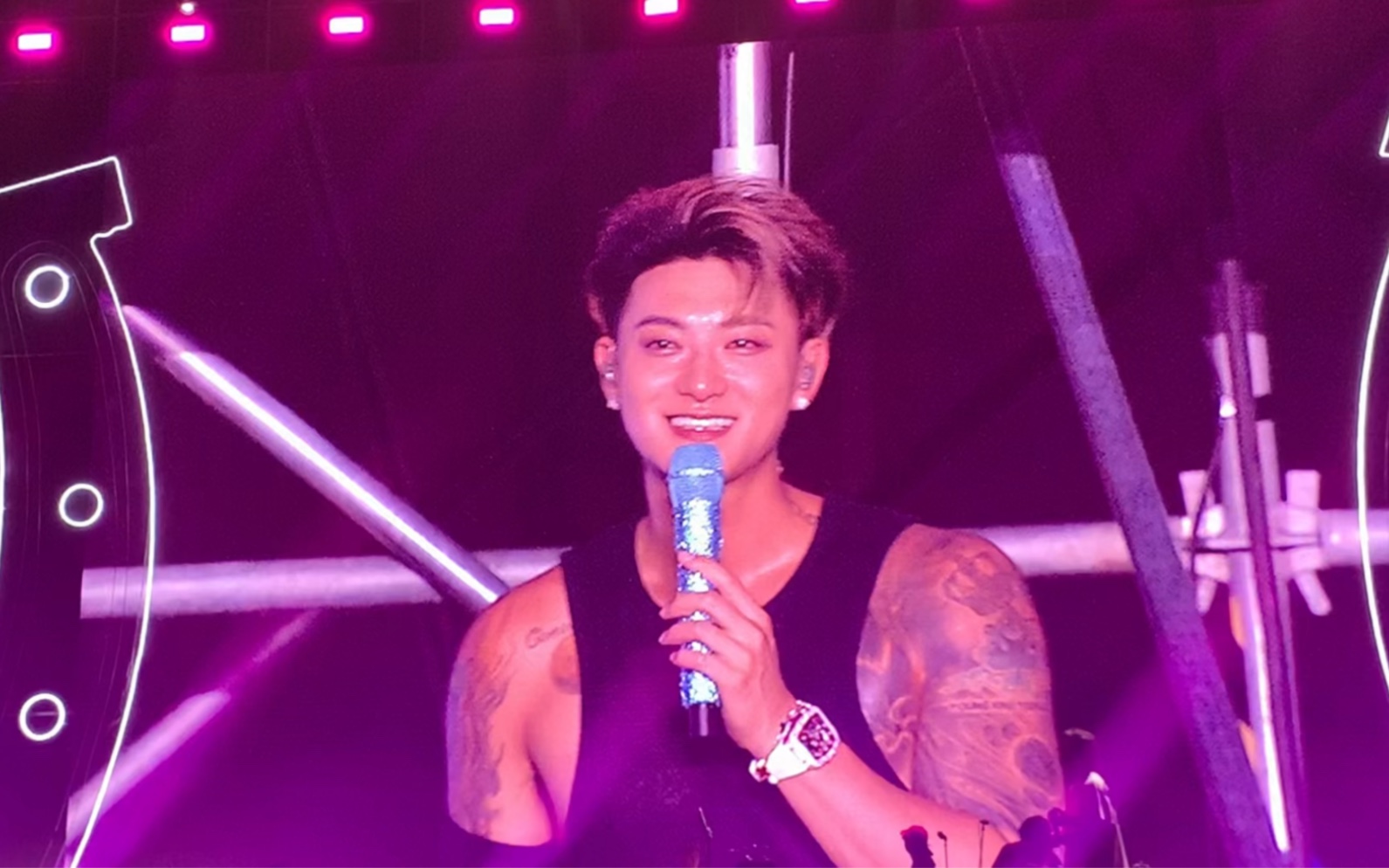 黄子韬99 马蹄音乐节 yellow