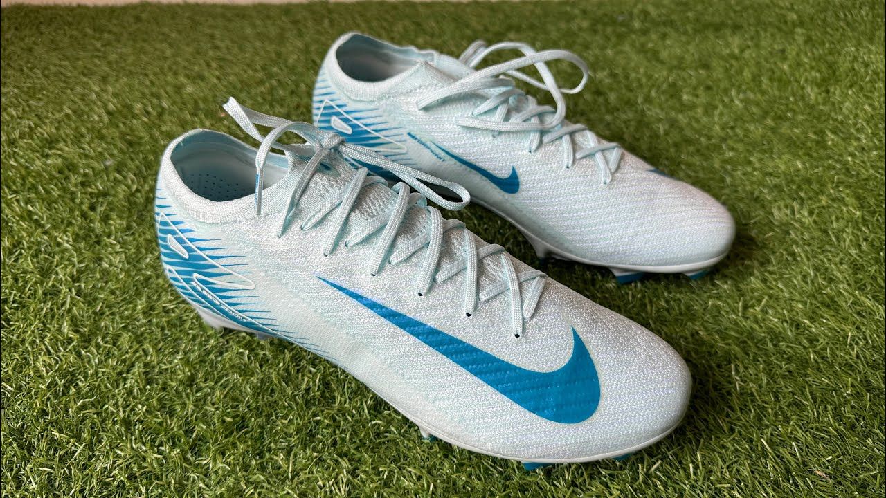 刺客16 海天一色 足球鞋展示 上脚