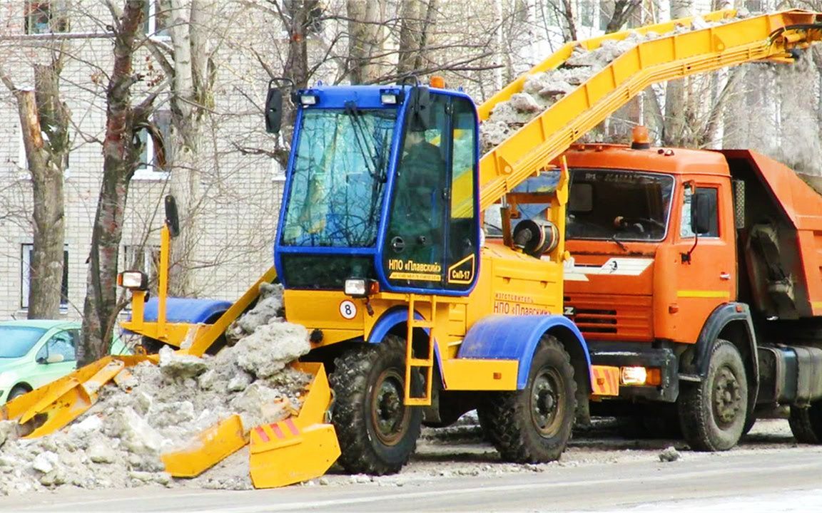 国外发明奇葩铲雪车,清理过程犹如在吃饭,所到之处不见积雪踪影