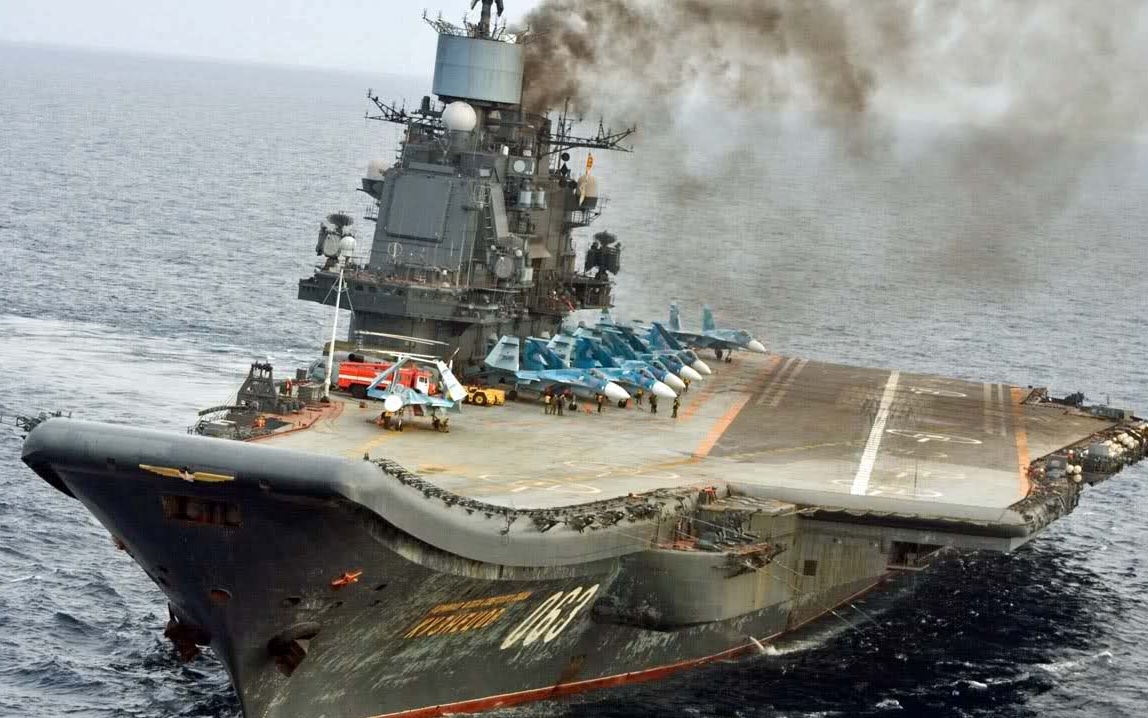重型船坞沉没俄航母二次受创海军独苗这次彻底废了