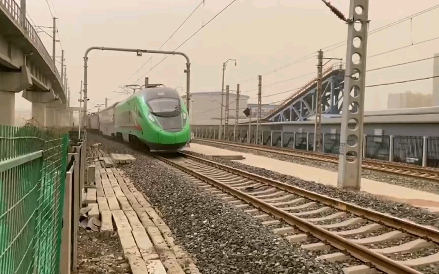 hxd1d-j0002与ssy25和hxd3d在环铁跑圈_哔哩哔哩_bilibili