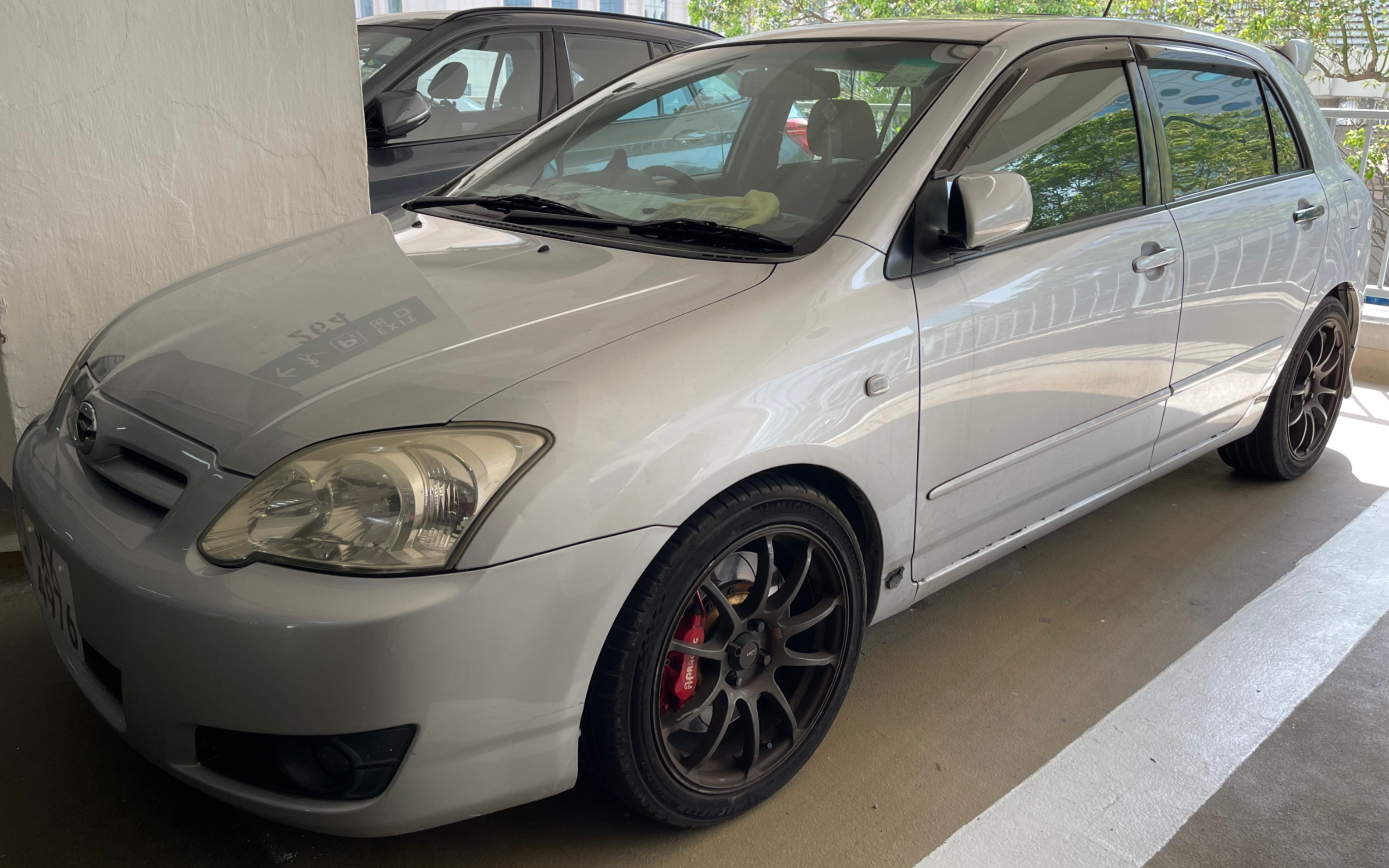 【香港|corolla runx zze123】这台花冠掀背车感觉像是欧洲车啊,圆乎