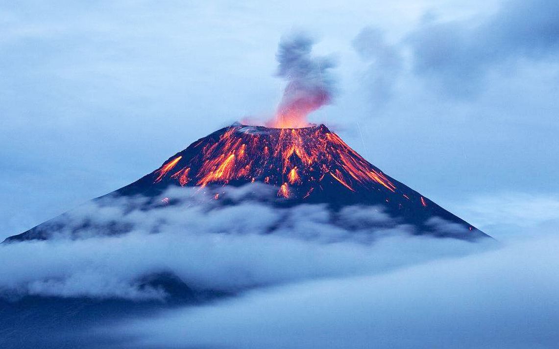 世界五大最恐怖超级火山:有的温和美丽,但每一个都可能毁灭世界!哔哩哔哩bilibili