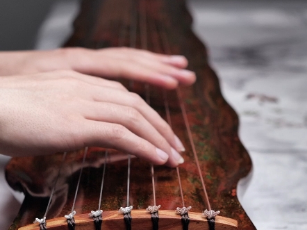 浮翠丹霞·变体蕉叶式古琴 原音 价格13000