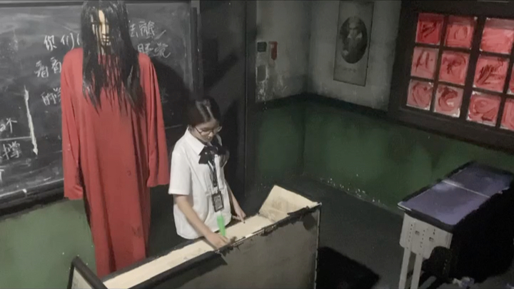 根本没在怕 #长藤鬼校