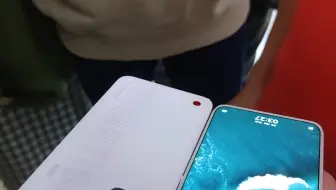 坚果 R2光阴特别版