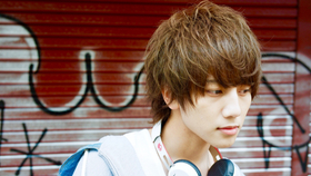 髪西 致新大学一年生 哔哩哔哩 つロ干杯 Bilibili