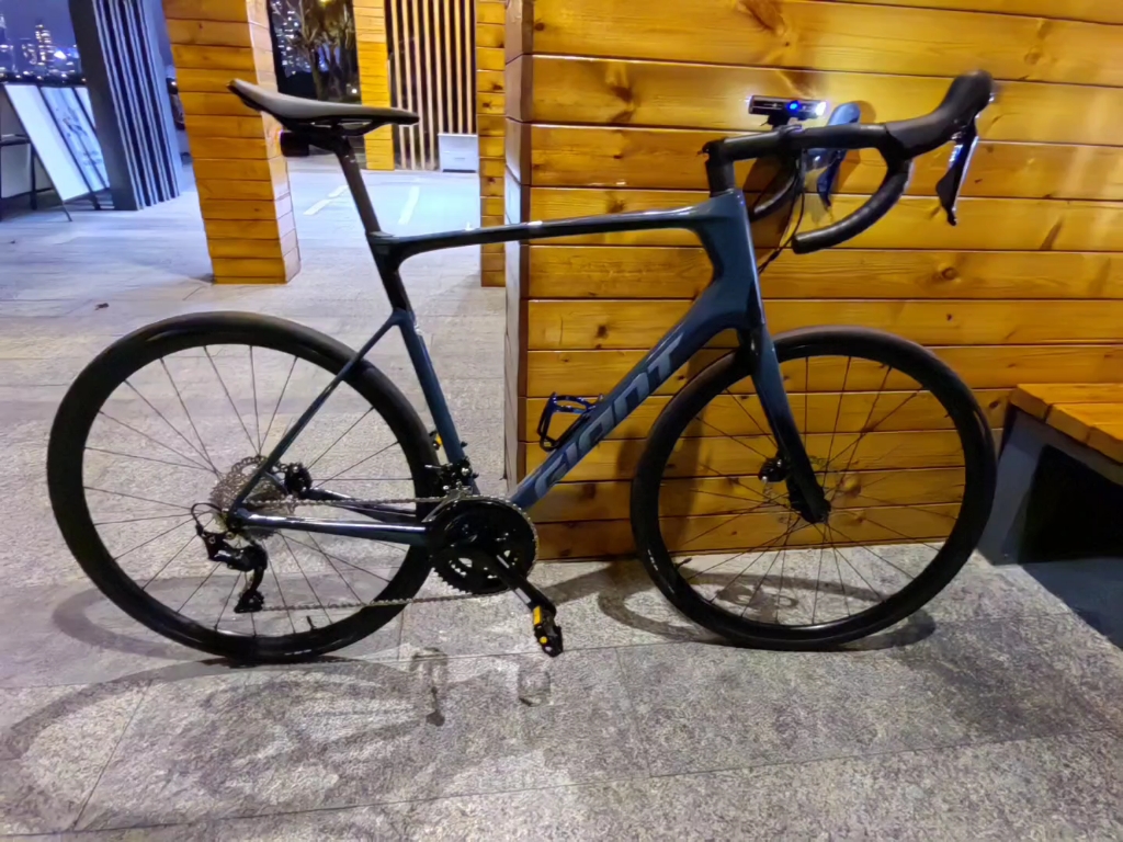 喜提新车,giant defy adv 2